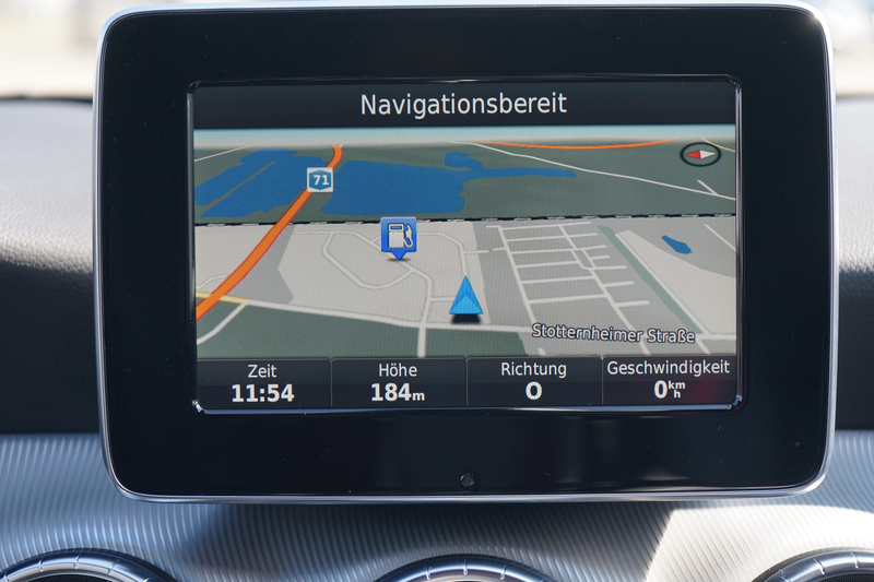 Mercedes-Benz CLA 180 SB Urban Bi-Xenon Navi Kamera — photo 16
