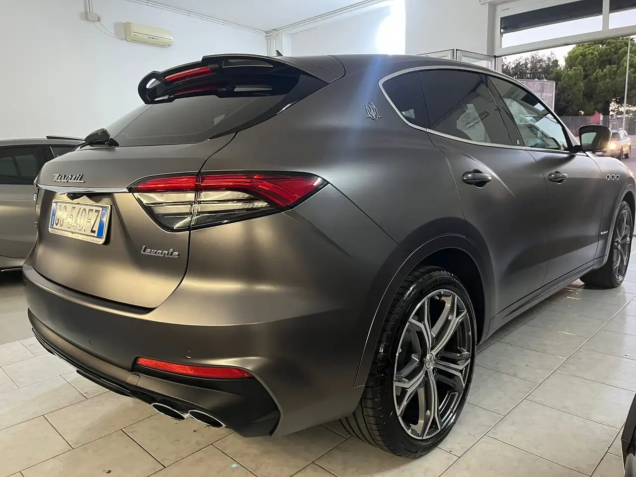 Maserati Levante 2021 — фото 6