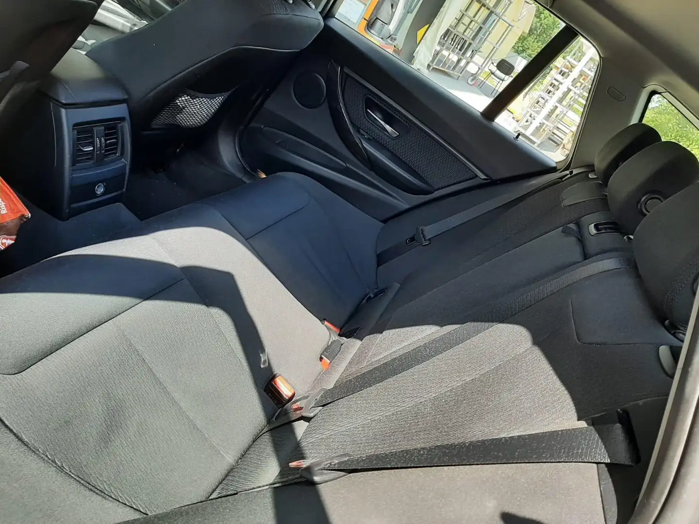 BMW 320 320d xDrive GT Aut. Luxury Line - 2