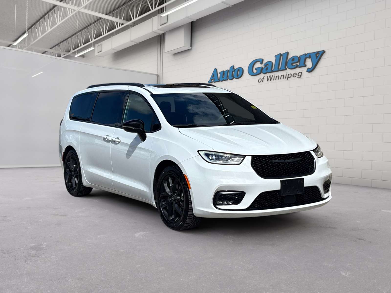 used 2025 Chrysler Pacifica car, priced at $38,809
