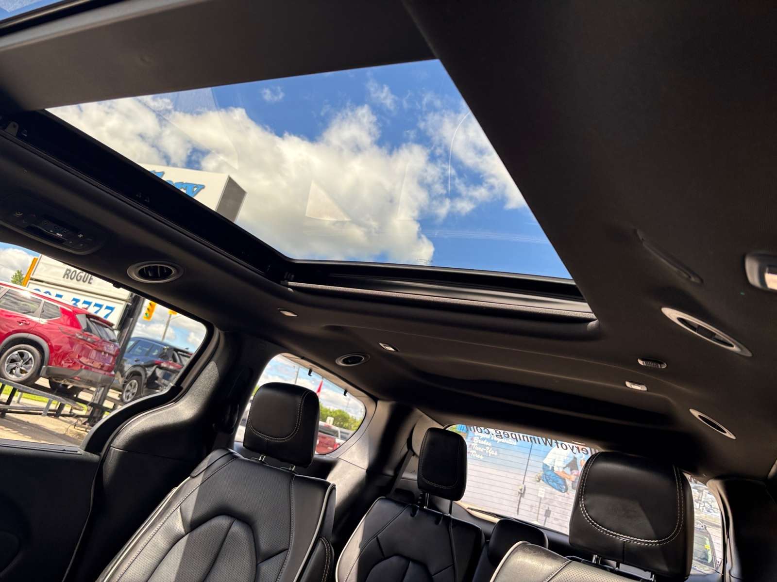 used 2025 Chrysler Pacifica car, priced at $38,809