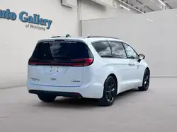 Chrysler Pacifica 2025