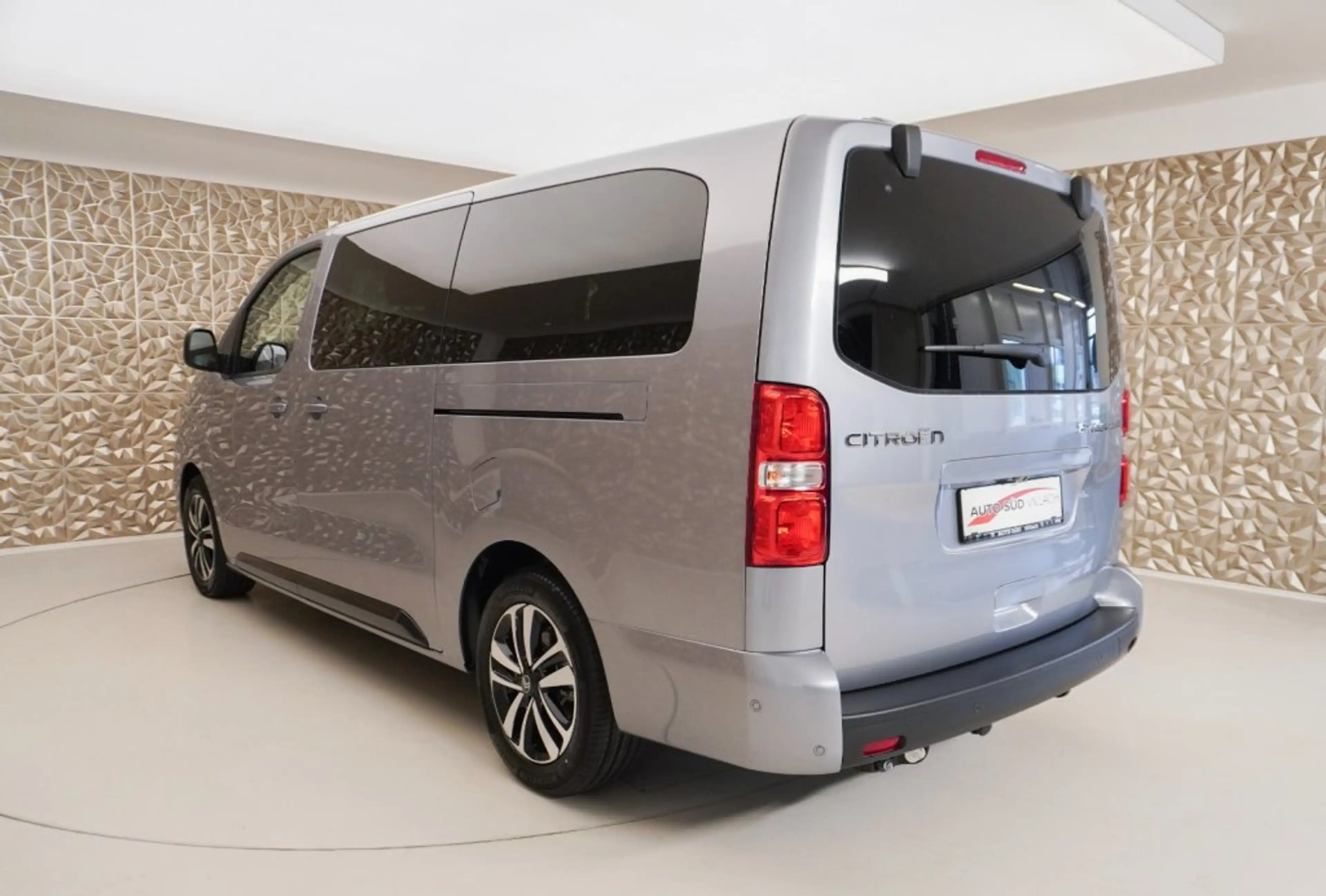 Citroen Spacetourer LÄNGE XL BlueHDi 180 S&S EAT8 Business Lounge — photo 7