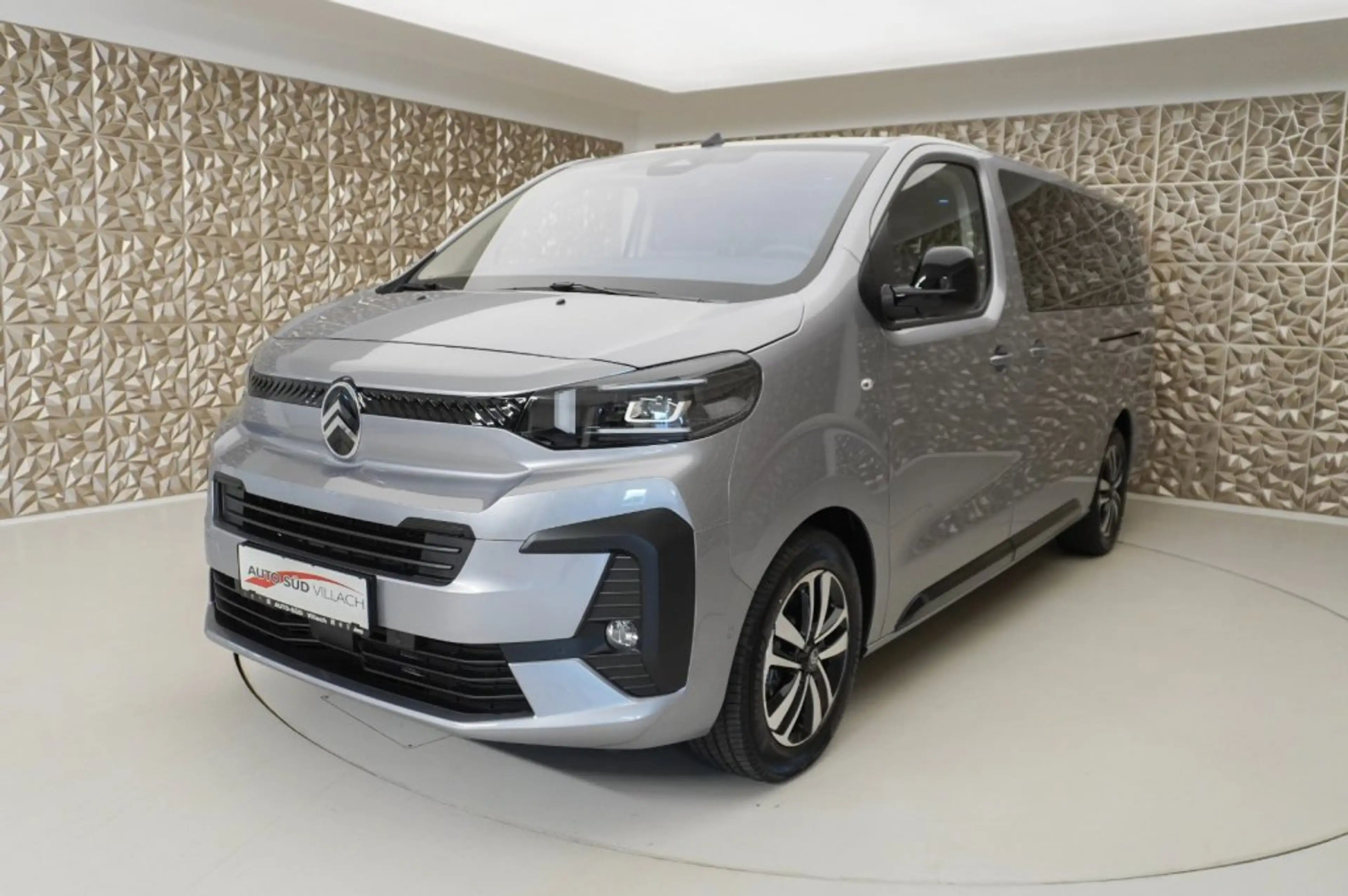 Citroen Spacetourer LÄNGE XL BlueHDi 180 S&S EAT8 Business Lounge — photo 2