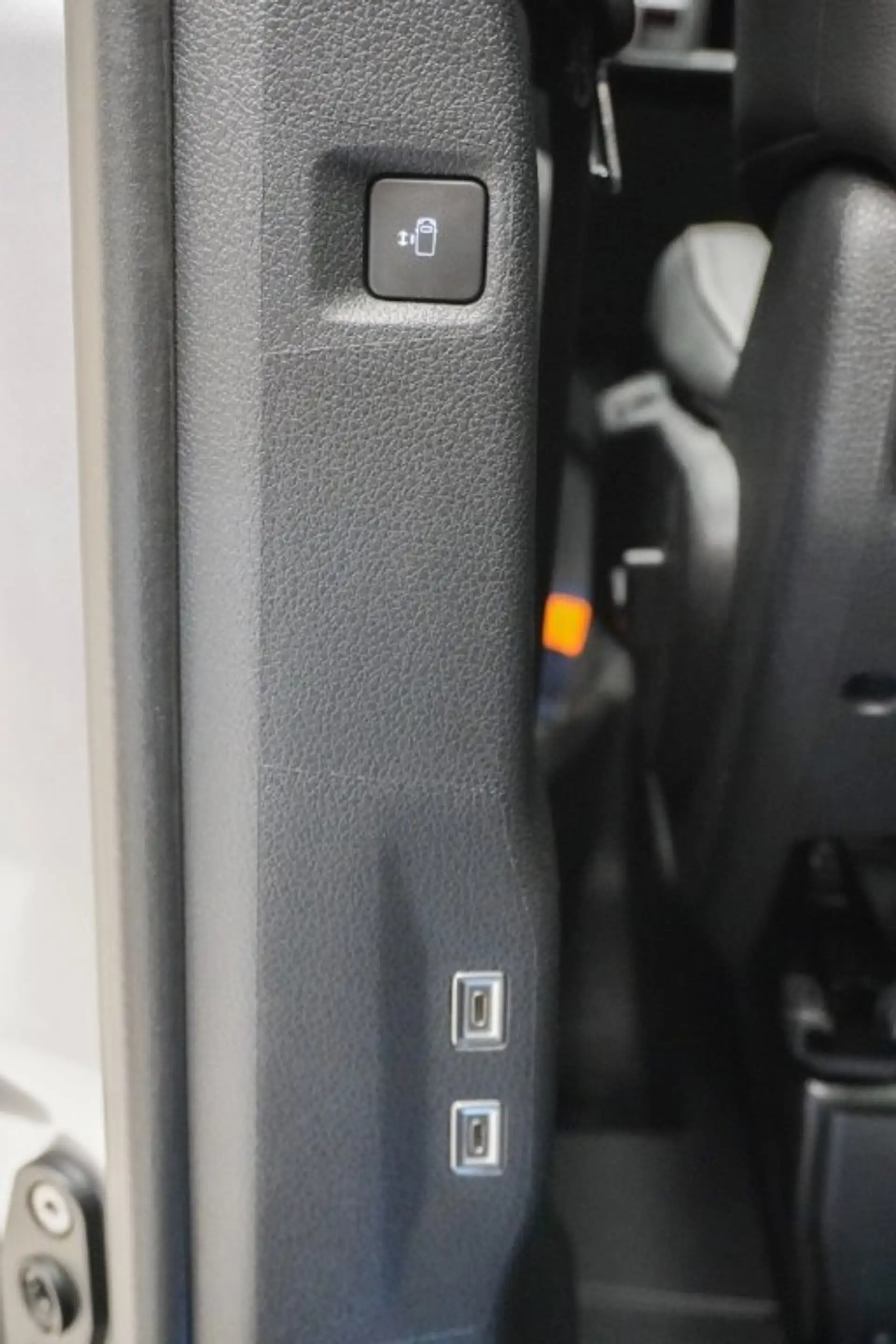 Citroen Spacetourer LÄNGE XL BlueHDi 180 S&S EAT8 Business Lounge — photo 14
