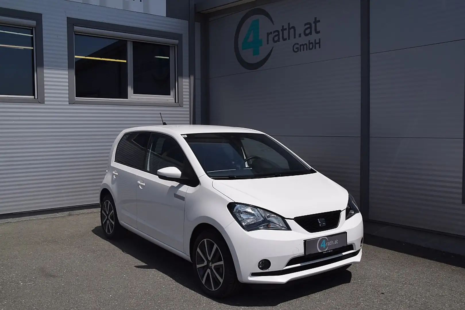 SEAT Mii electric PLUS / NETTO: 11.650 € Weiß - 1