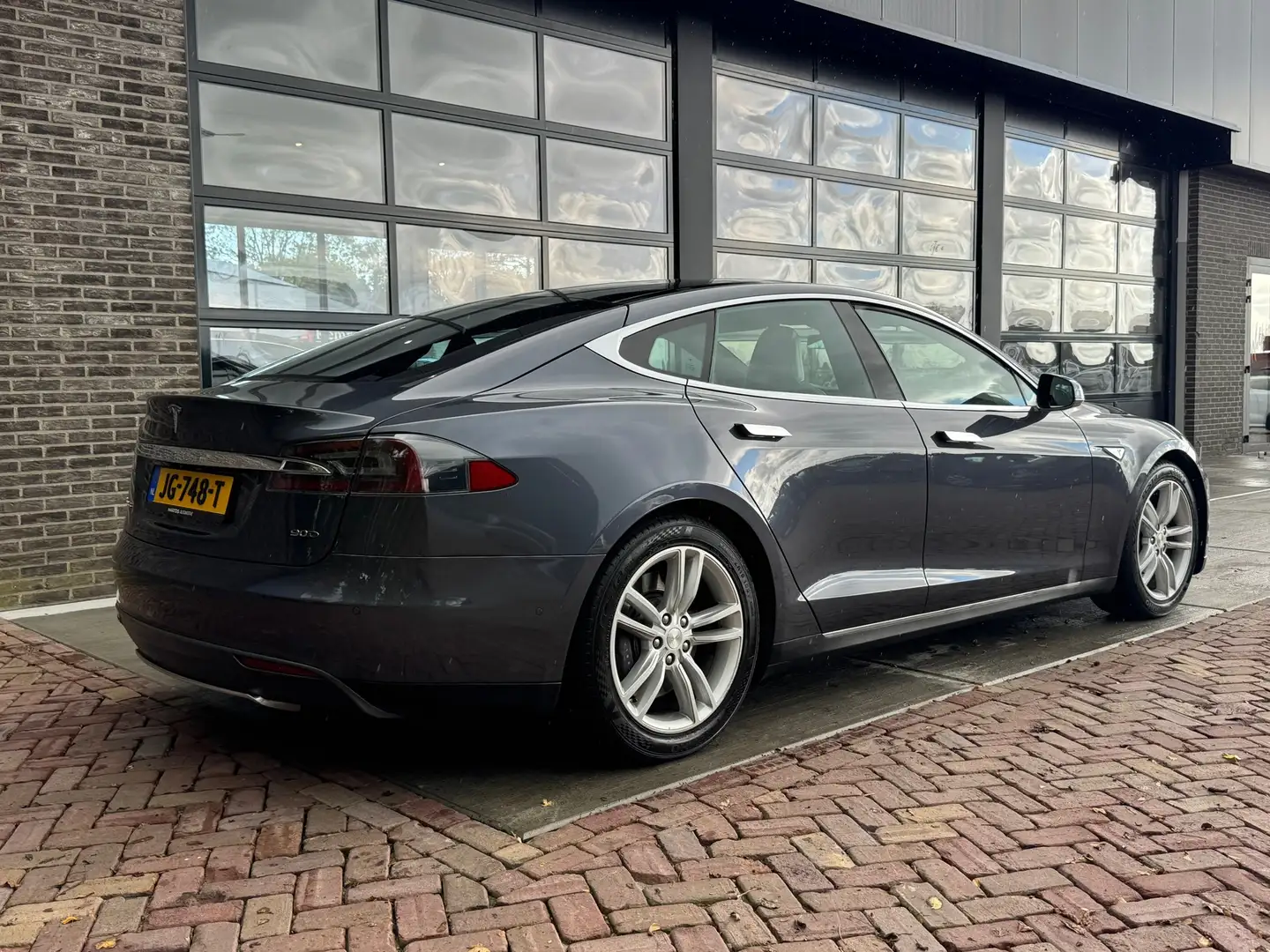 Tesla Model S 90D Base | FREE SUPERCHARGE | PANO | Leer | Grau - 2
