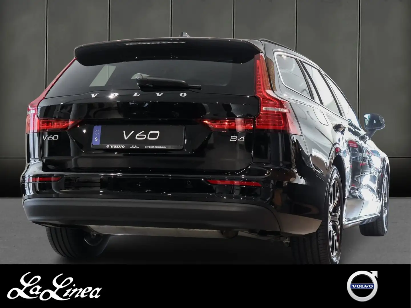 Volvo V60 Kombi B4 Core Schwarz - 2
