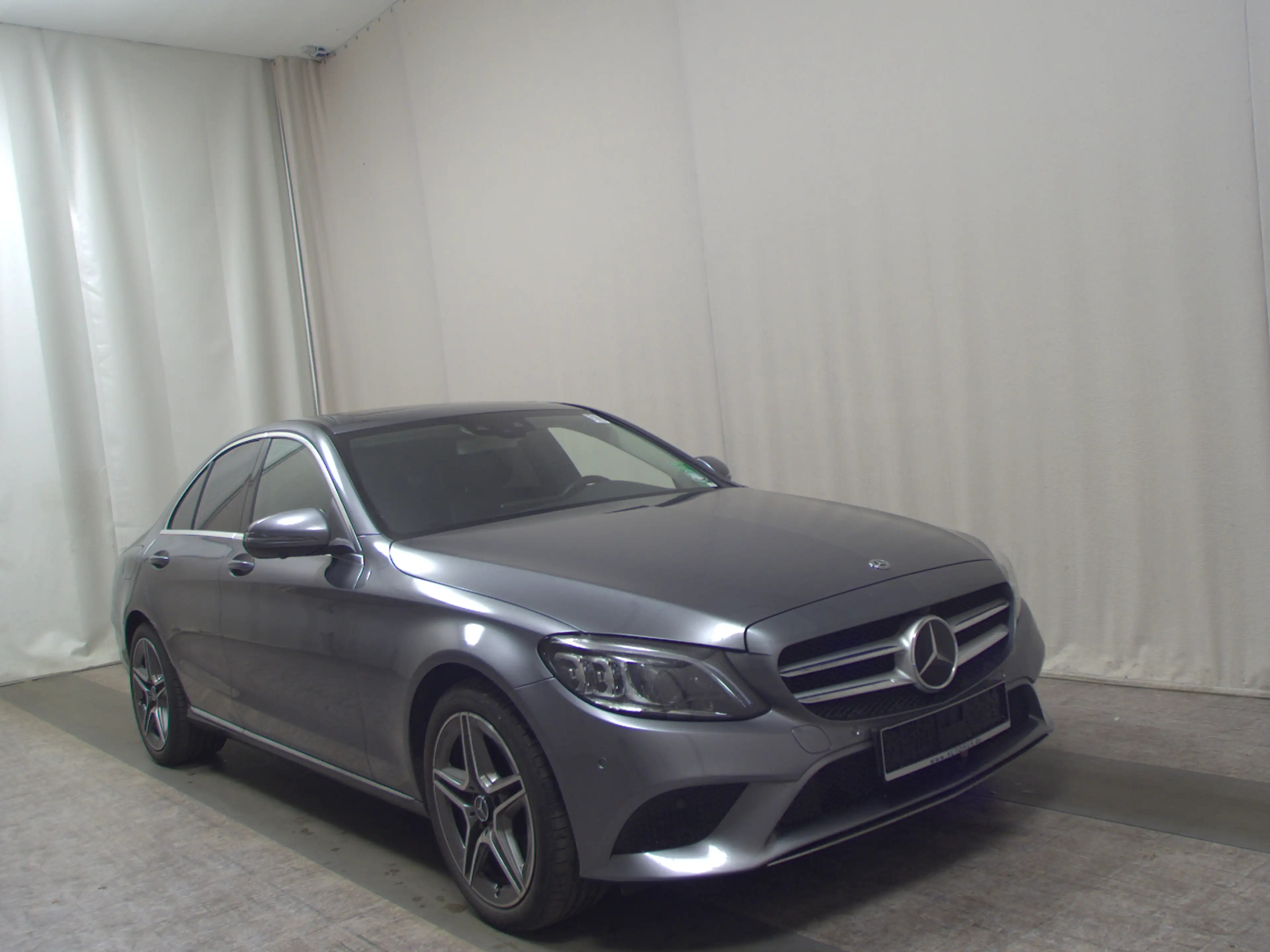 Mercedes-Benz C 300 LEDER NAVI SPORTSITZE KLIMAAUT RADIO MFL PANO SHZ VC PDC STHZG Airm. Multibeam GSD — photo 3