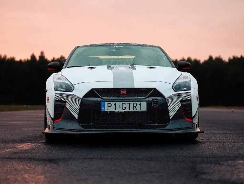 Nissan GT-R 2020 из Европы — купить под ключ
