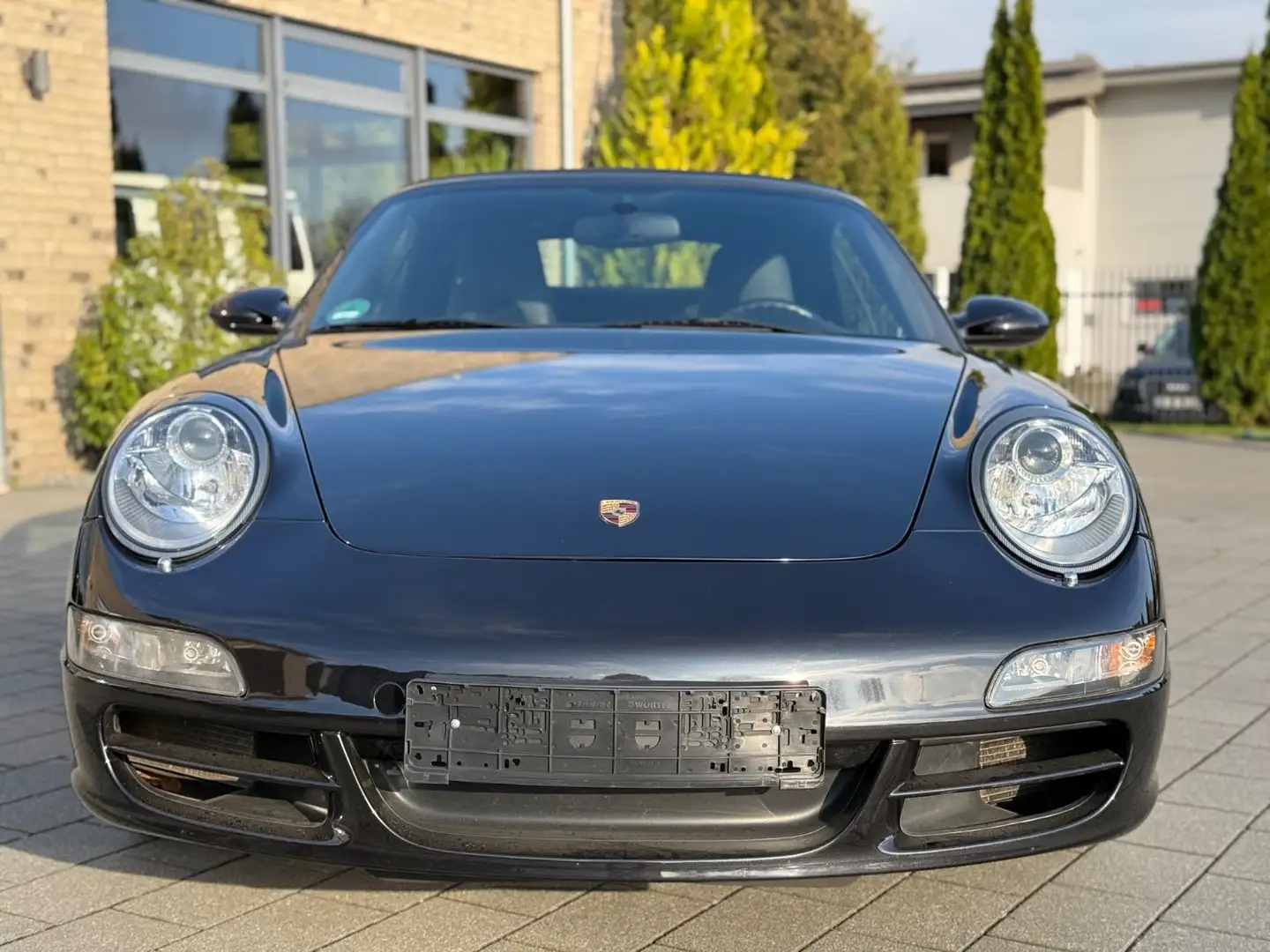 Porsche 911 Carrera Cabrio*wenig-km*Shz*Pdc*Navi*Chrono* Schwarz - 2