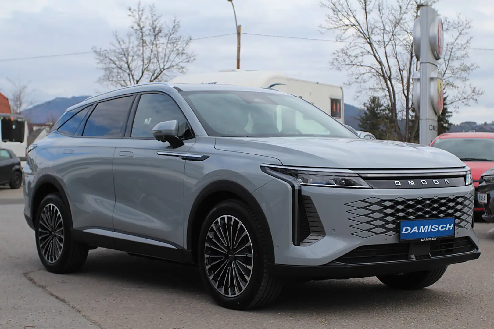Omoda 9 PHEV 1.5TGDi Premium Line AWD Grau - 2