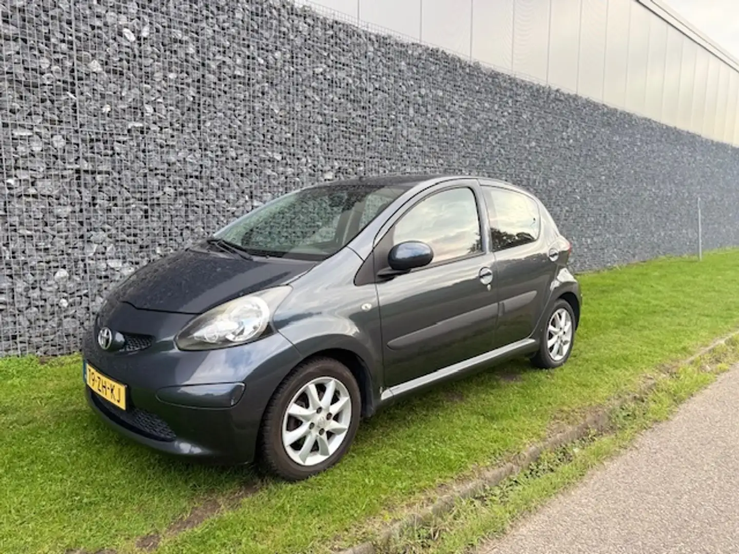 Toyota Aygo 1.0-12V + AUTOMAAT - AIRCO Szary - 1