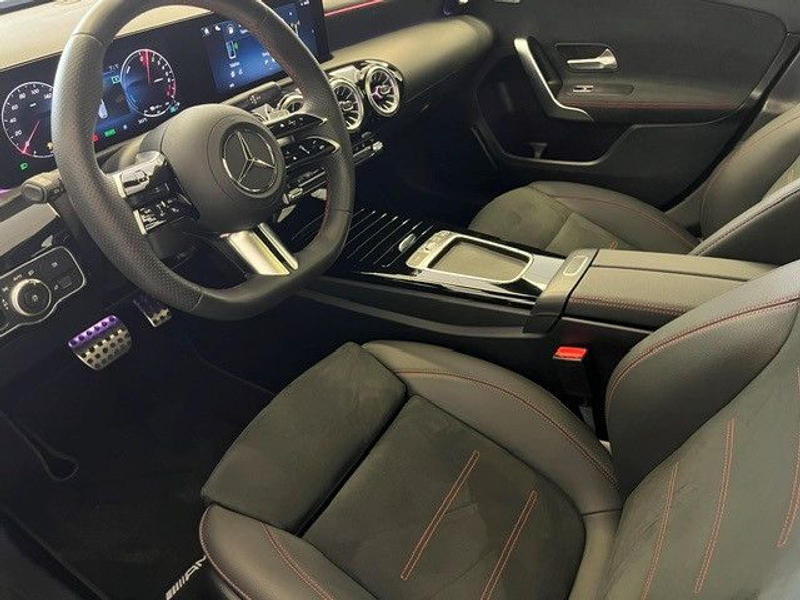 Mercedes-Benz A 250 e AMG-Line Panorama Distronic Keyless Go — photo 5