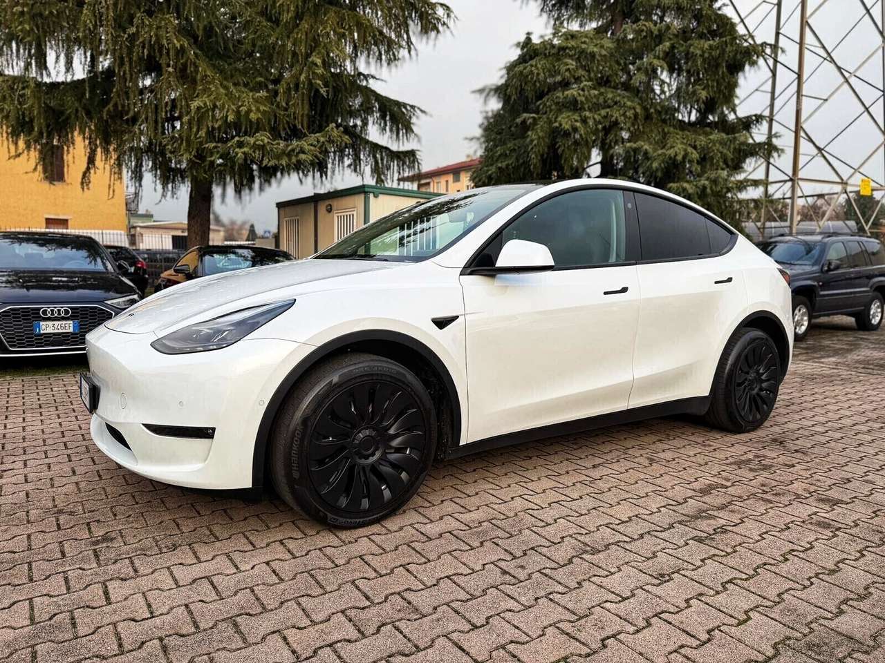 Tesla Model Y Model Y Long Range AWD