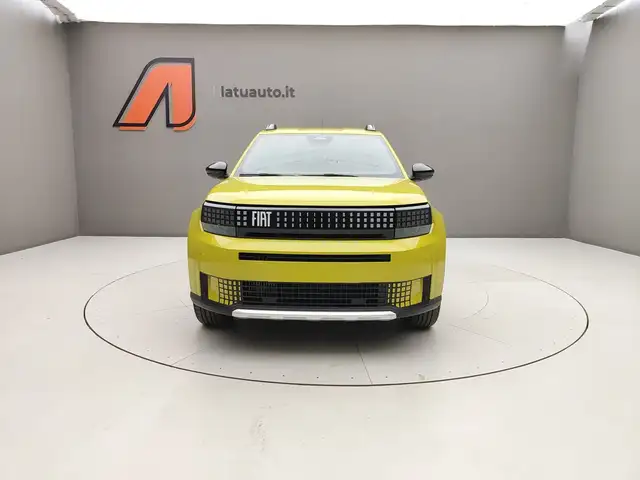 Fiat Grande Panda view 2