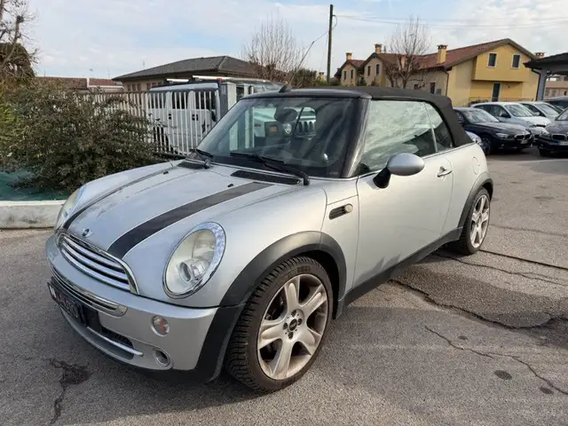 MINI Cooper Cabrio Mini 1.6 16V Chili