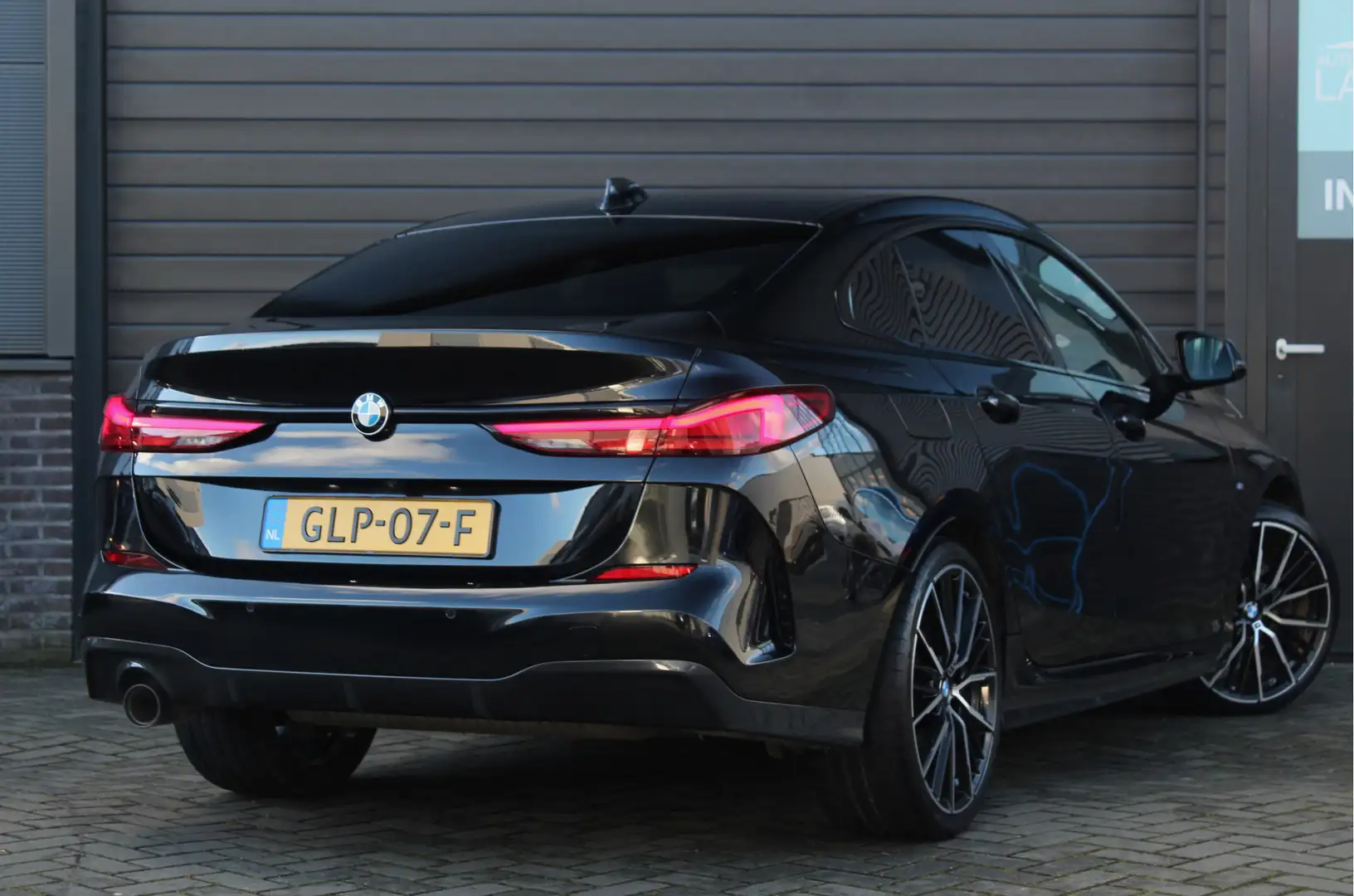 BMW 218 2-serie Gran Coupé 218i M Sport | Camera | Stuurve Zwart - 2