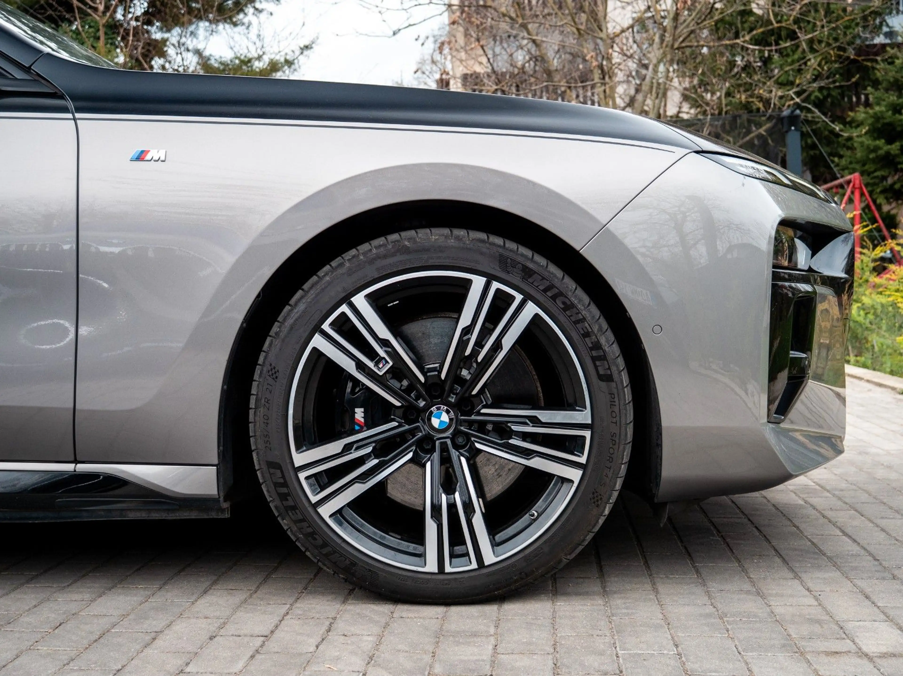 BMW i7 60 M SPORT.KRISTALL.TWO-TONE.TV.AUTOTÜR.FOND — photo 8