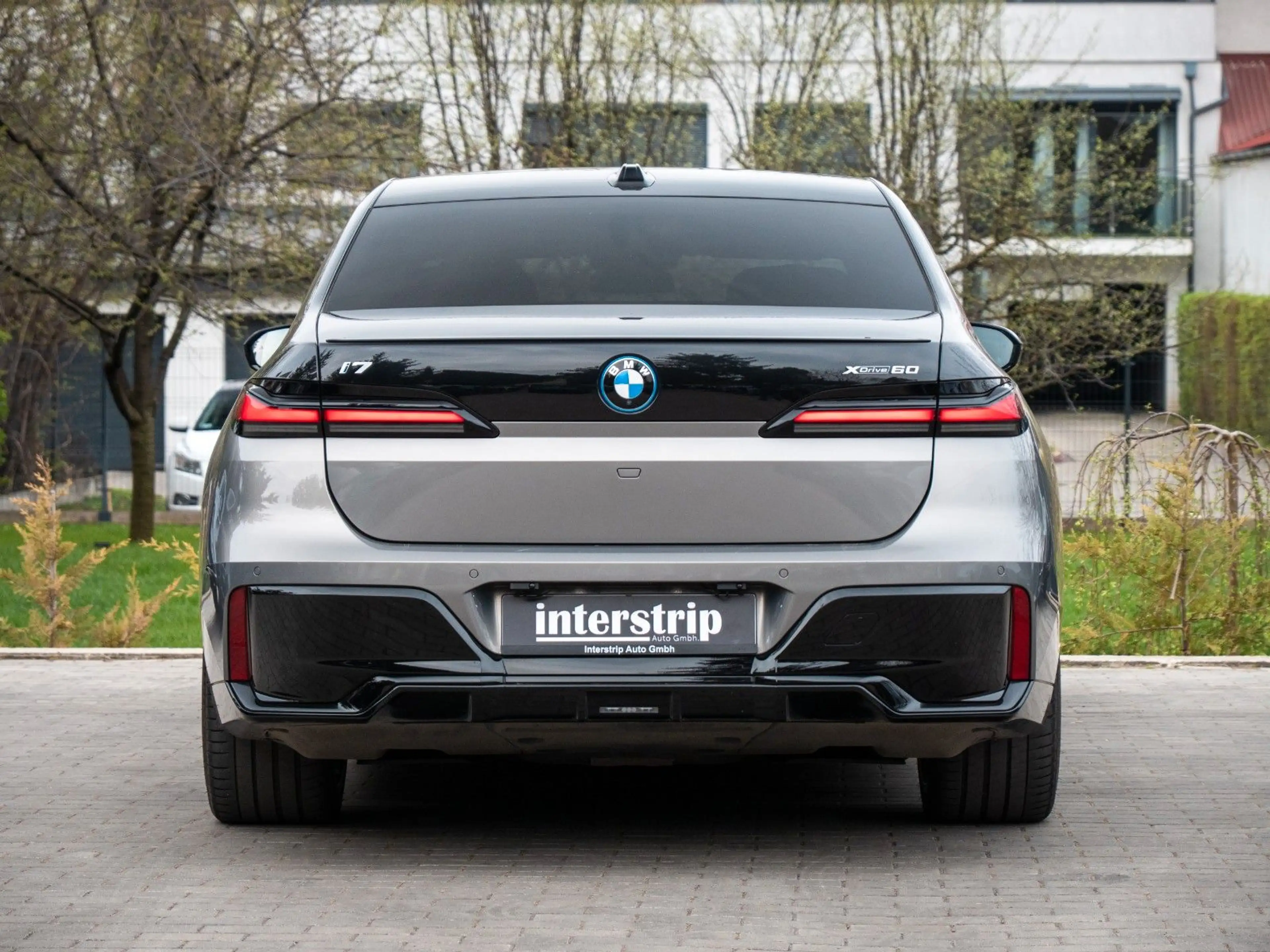 BMW i7 60 M SPORT.KRISTALL.TWO-TONE.TV.AUTOTÜR.FOND — photo 5