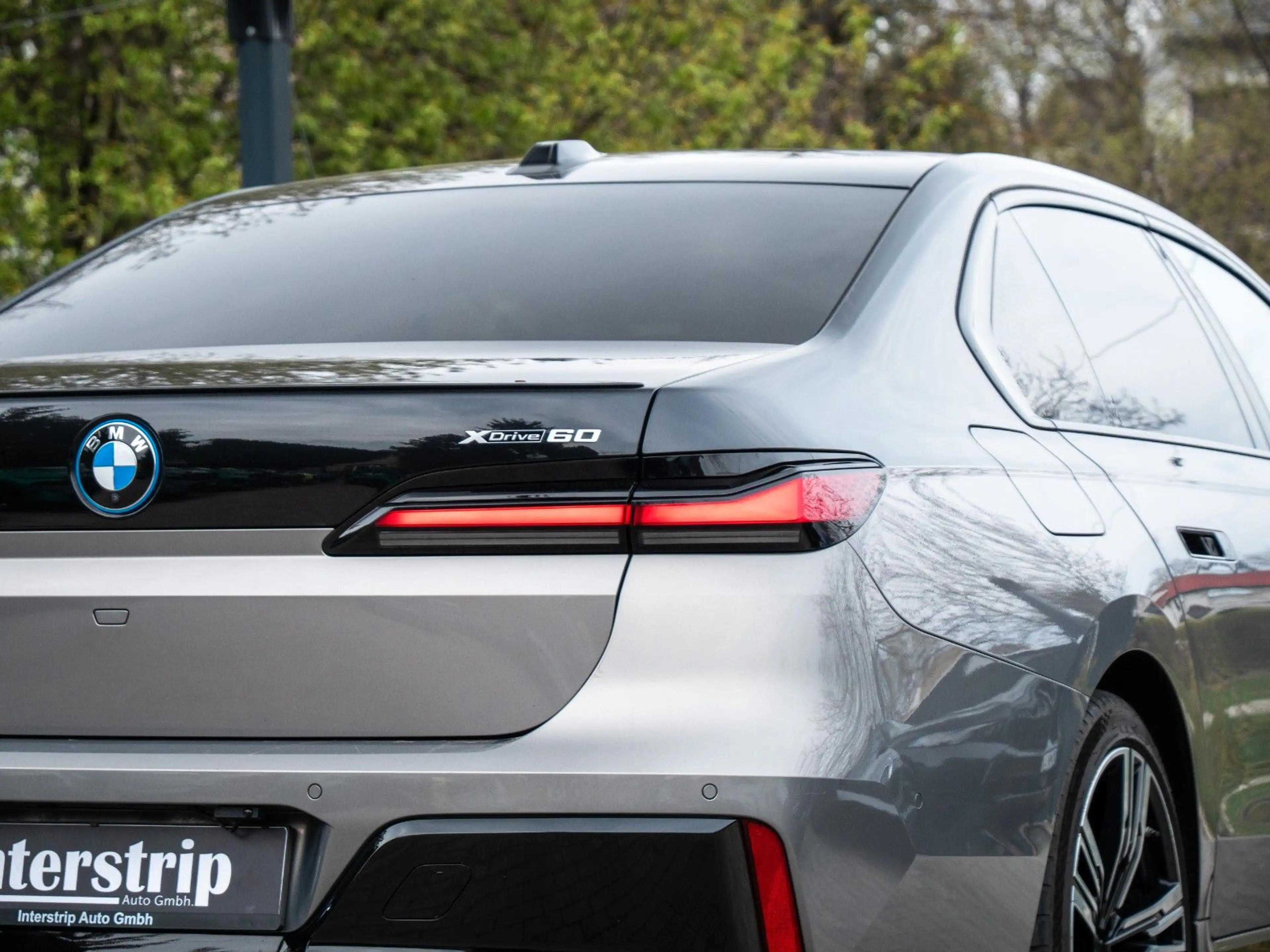 BMW i7 60 M SPORT.KRISTALL.TWO-TONE.TV.AUTOTÜR.FOND — photo 12