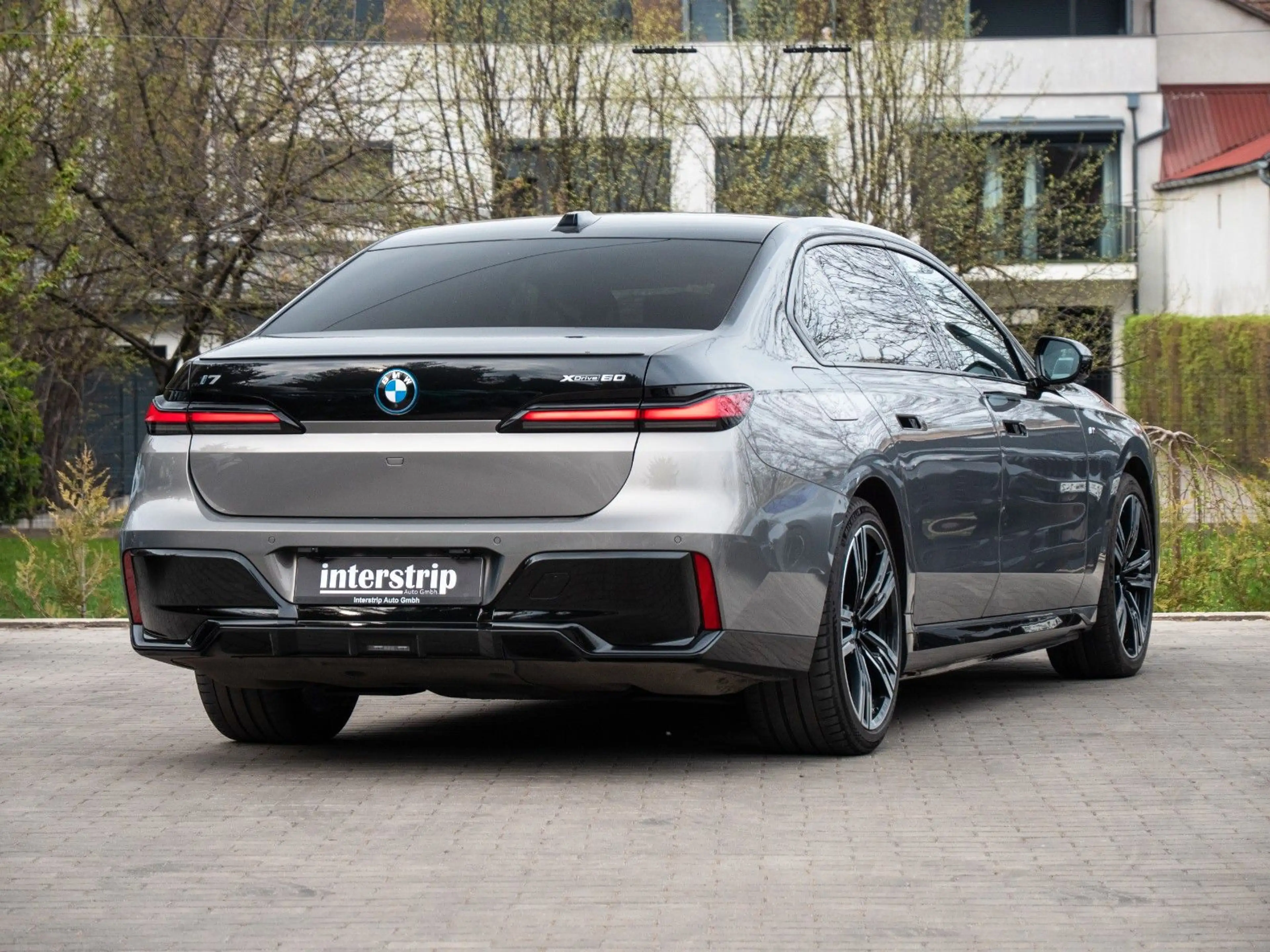 BMW i7 60 M SPORT.KRISTALL.TWO-TONE.TV.AUTOTÜR.FOND — photo 6