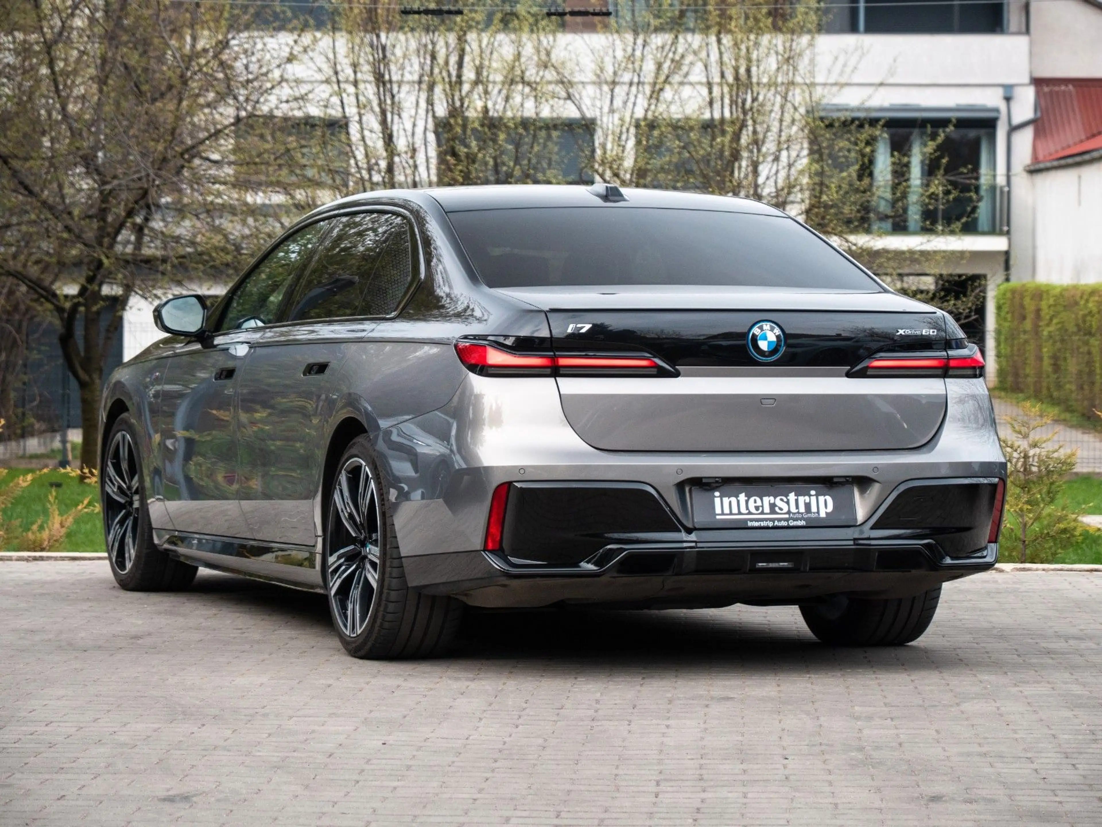 BMW i7 60 M SPORT.KRISTALL.TWO-TONE.TV.AUTOTÜR.FOND — photo 4