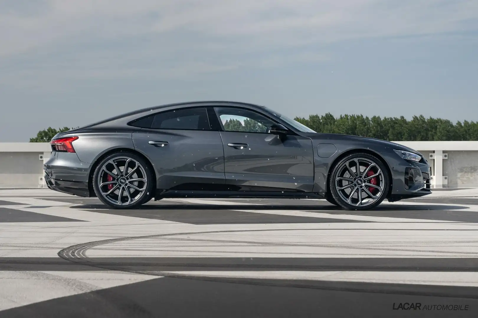 Audi RS e-tron GT 93 kWh I NP 186k I Carbon I RS design rood Gris - 2