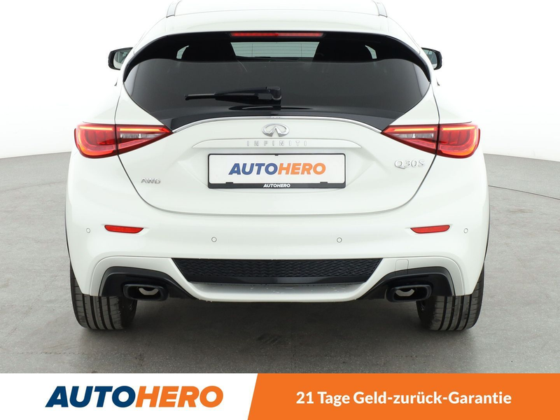 Infiniti Q30 2.0 Turbo Sport AWD Aut.*NAVI*PDC*SHZ*ALU* — photo 5