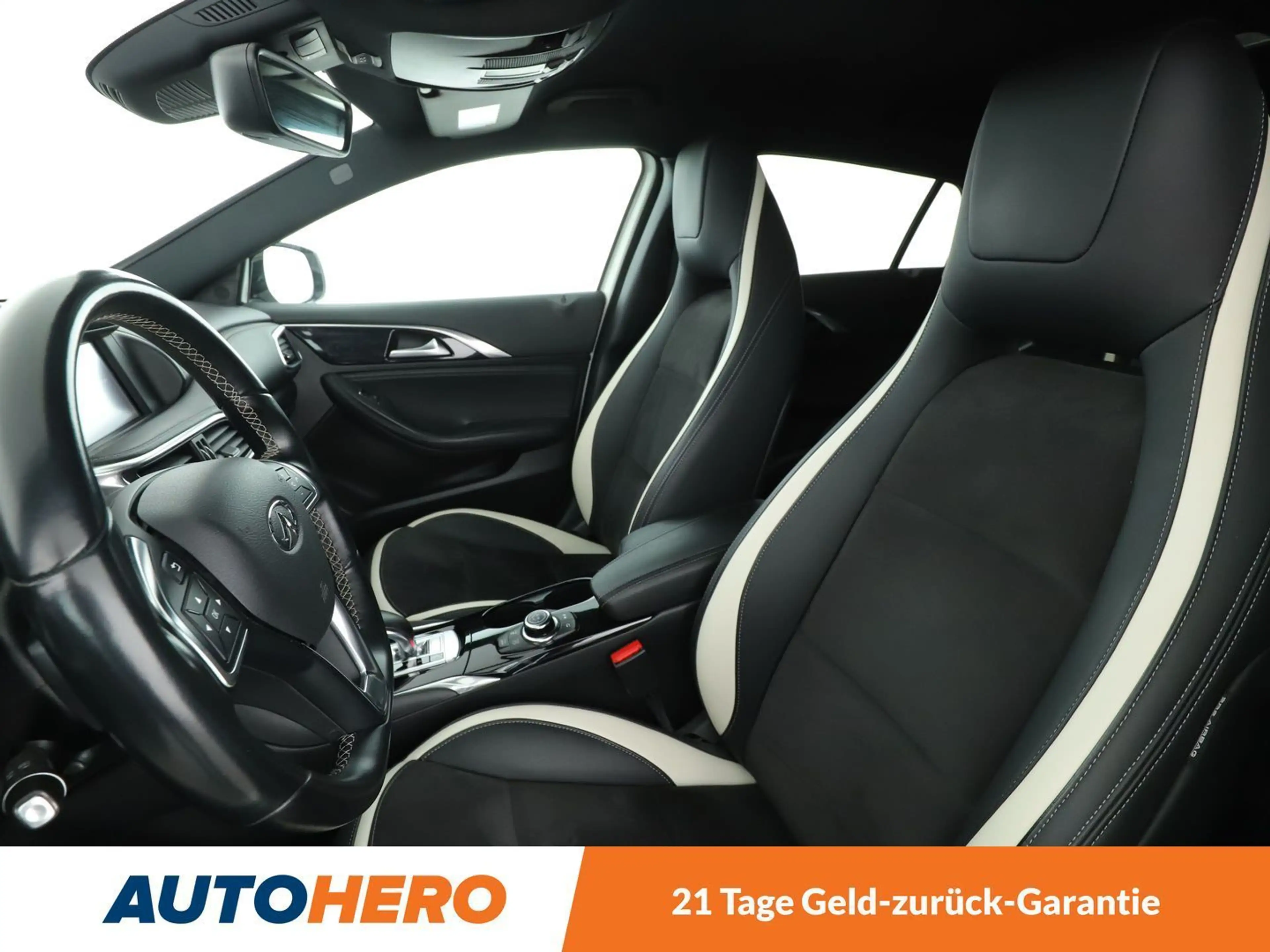 Infiniti Q30 2.0 Turbo Sport AWD Aut.*NAVI*PDC*SHZ*ALU* — photo 10