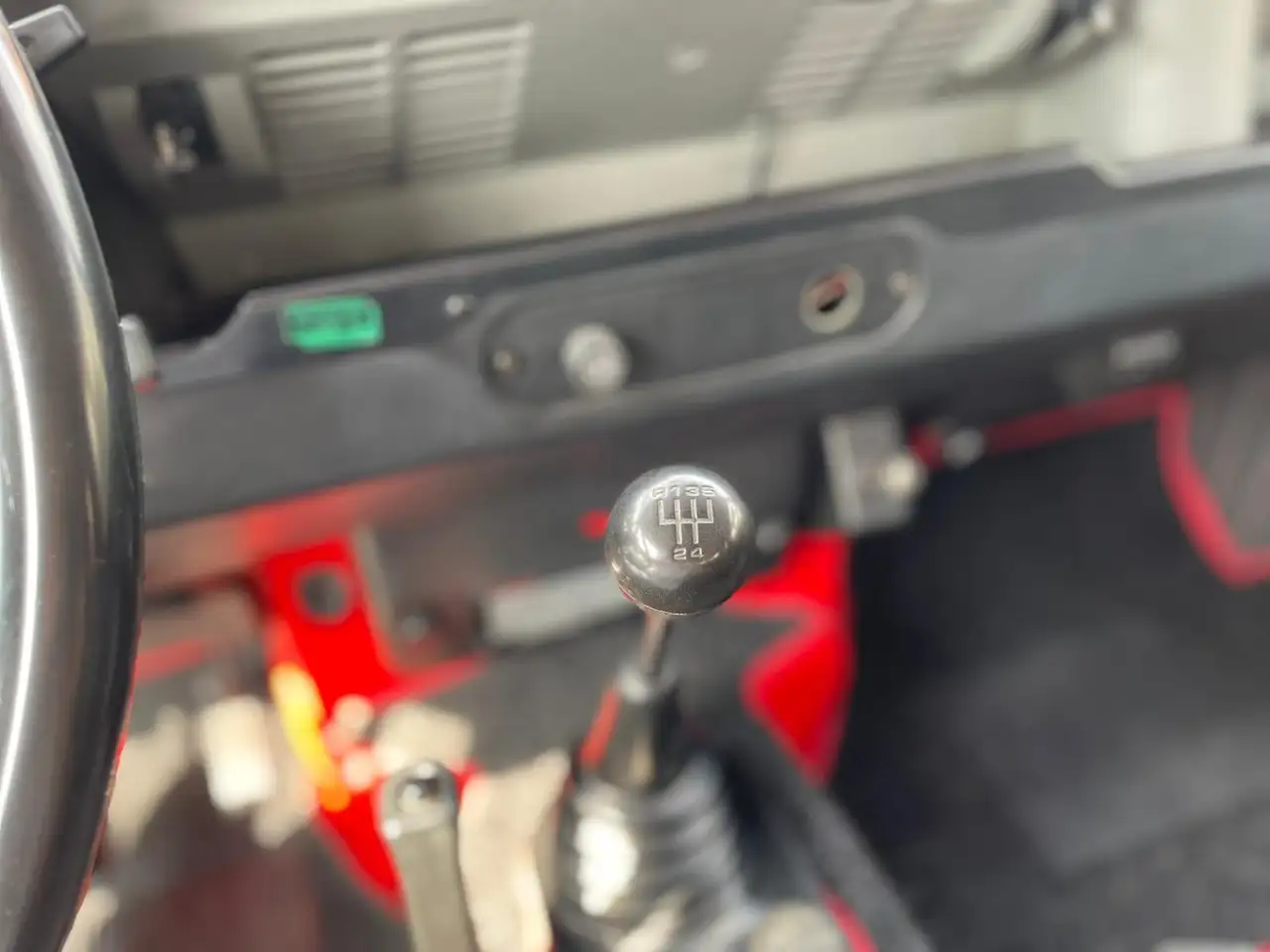 Land Rover Defender 2.5 90 ht restauro completo con garanzia 12-48 M, foto 10