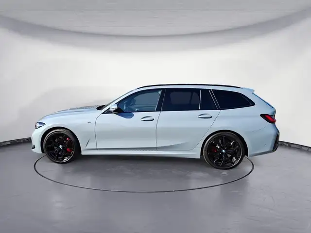 BMW 3 Series view 8