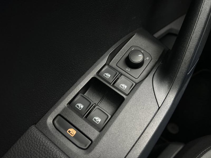 SEAT Ibiza 1.0TSI|Camera|PDC|Carplay|Cruise|DAB+|Climate|NAP — photo 16