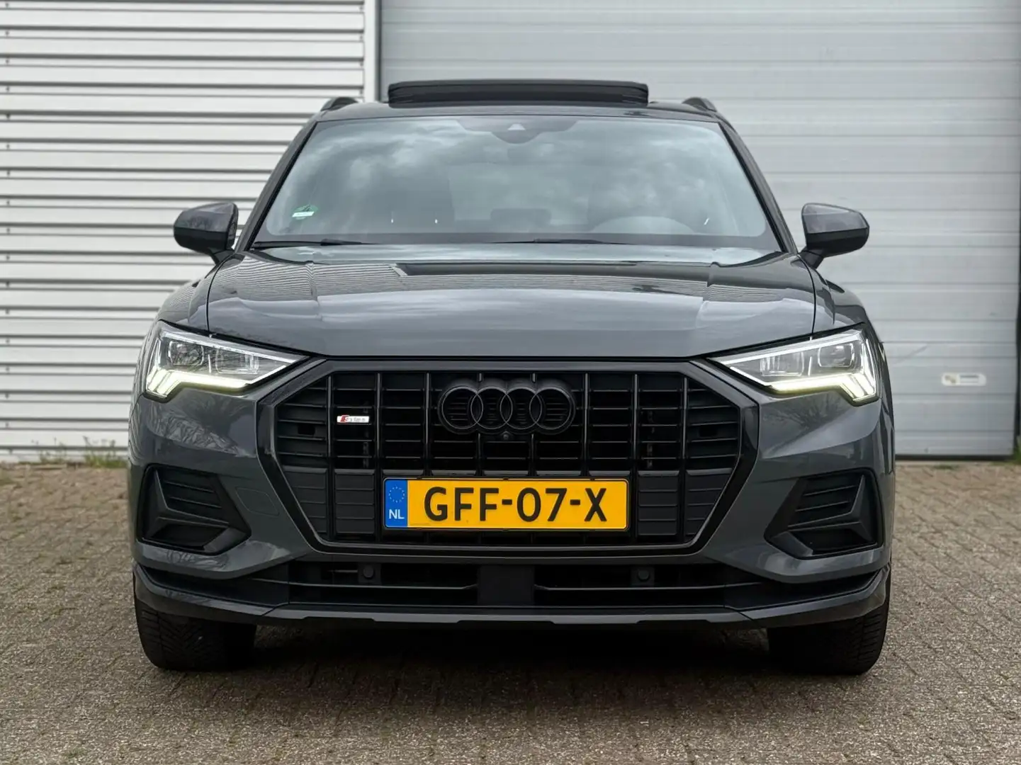Audi Q3 35 TFSI S-Line Pano Keyless 360 Camera Gris - 2