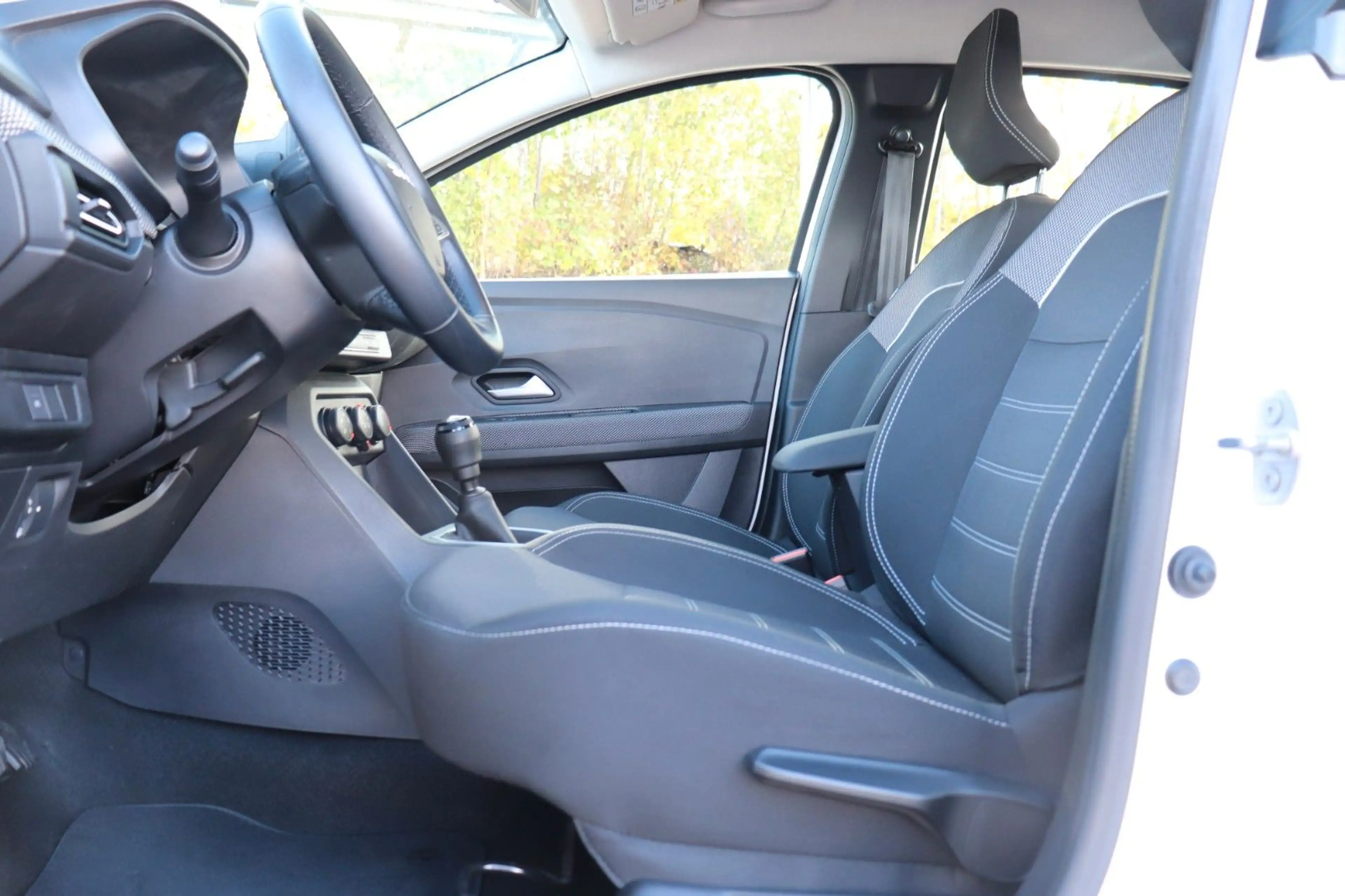 Dacia Sandero III Expression, Klima, Sicherheits-Paket — photo 10