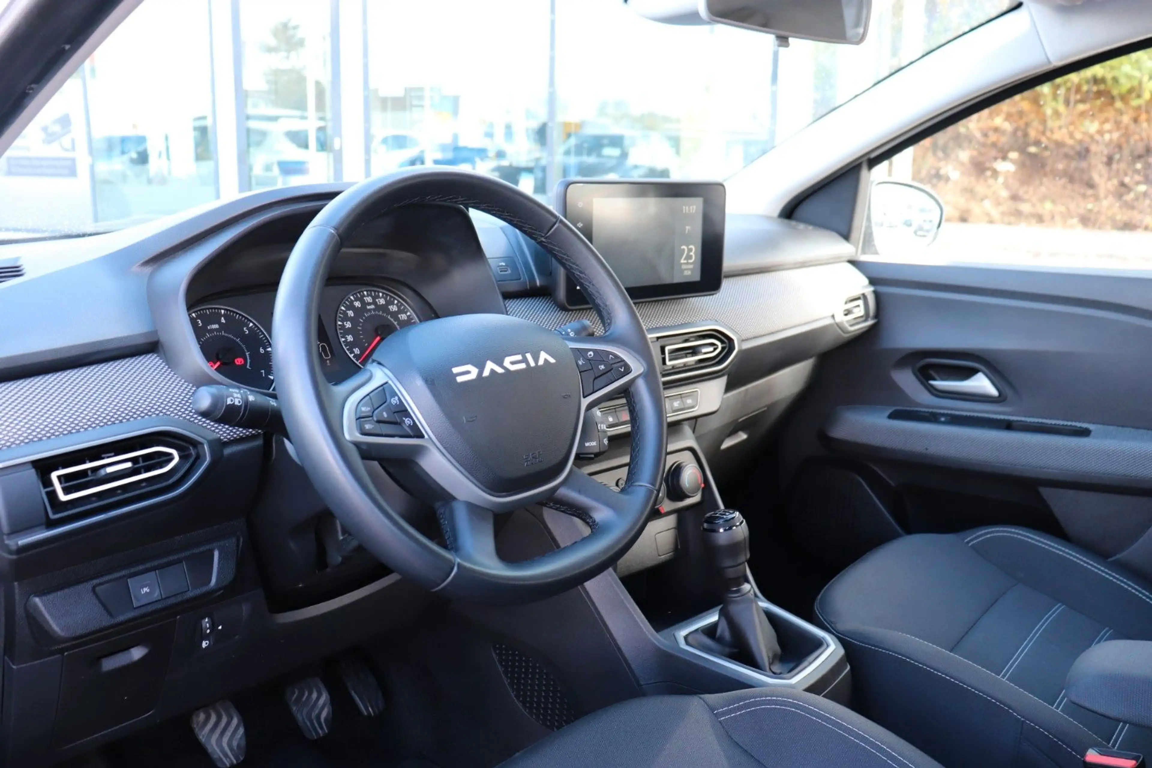 Dacia Sandero III Expression, Klima, Sicherheits-Paket — photo 9
