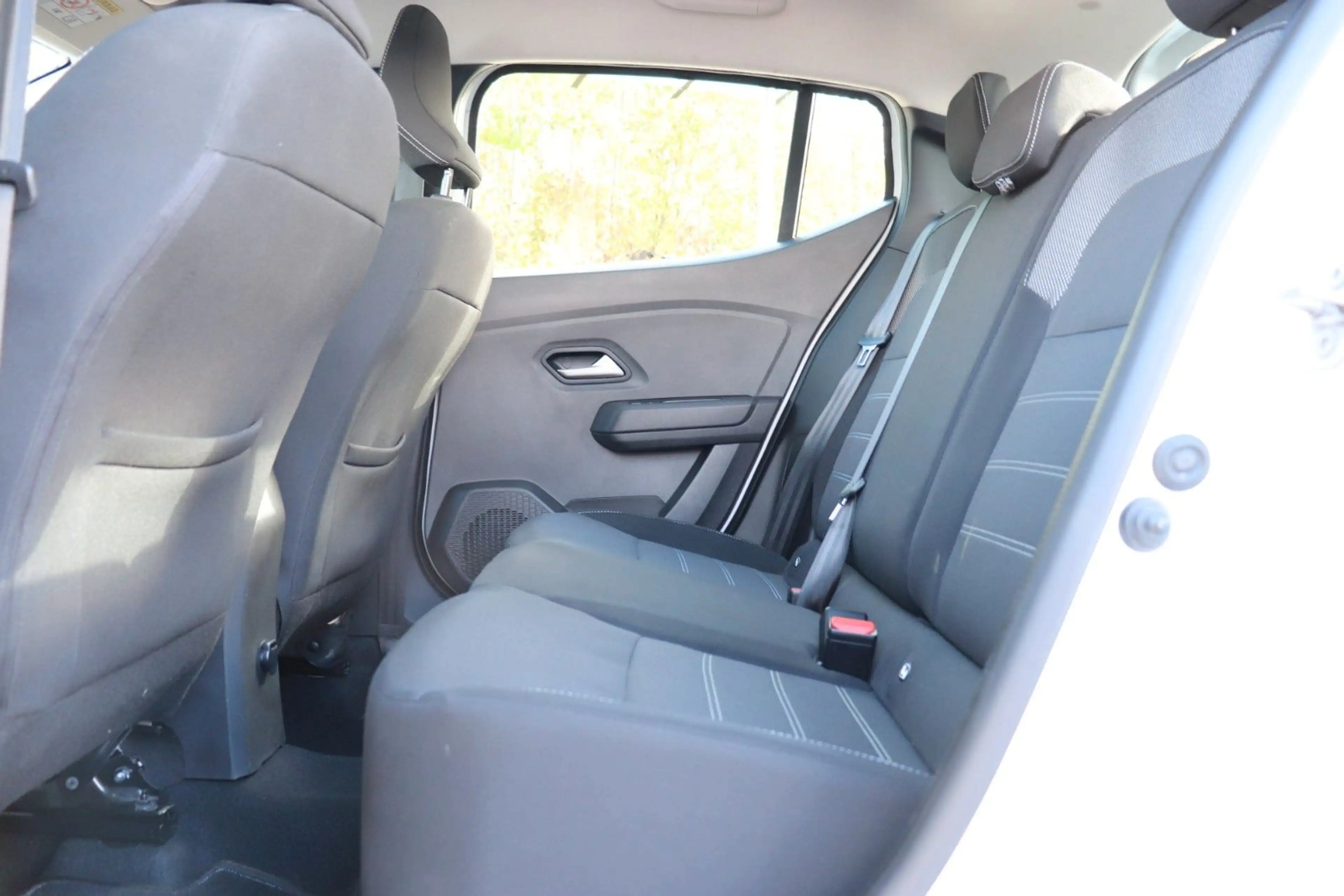 Dacia Sandero III Expression, Klima, Sicherheits-Paket — photo 11