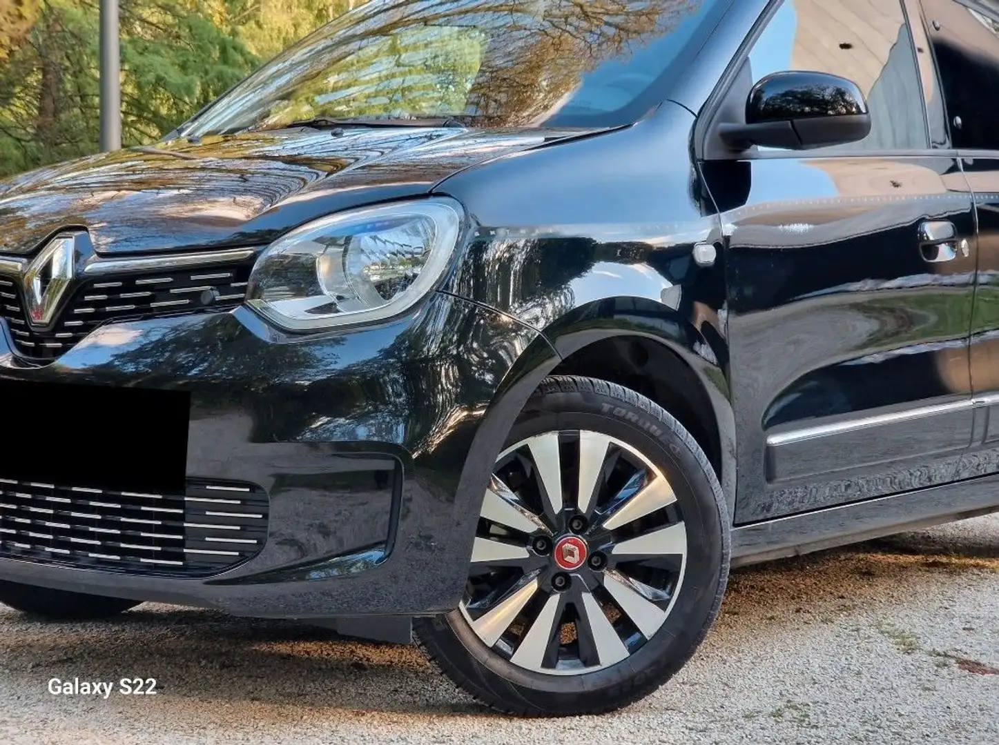 Renault Twingo Signature Kamera SH Apple CarPlay Klima Schwarz - 2