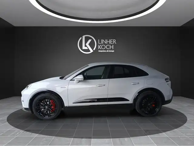 Porsche Macan Turbo ''HeadUp+AHV+PANO+SITZLÜFTUNG'' Ansicht 2