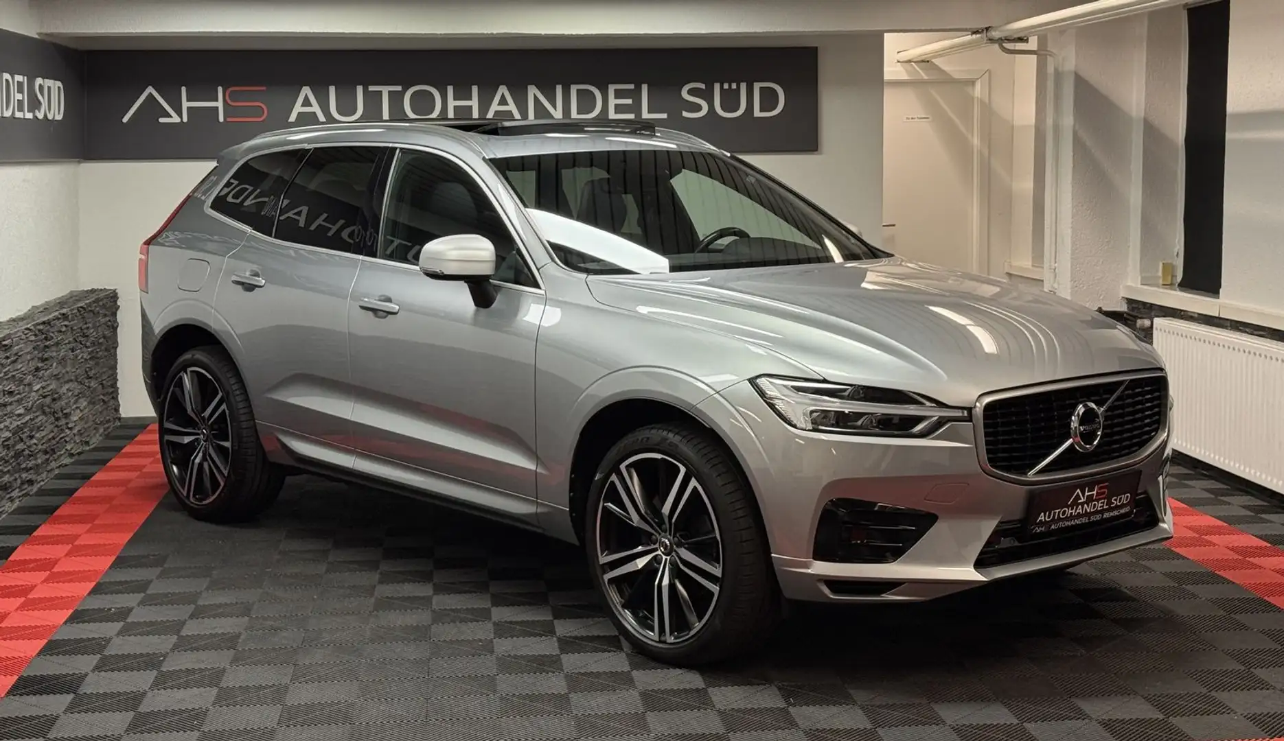 Volvo XC60 R Design AWD*PANORAMA*LEDER* Gris - 2