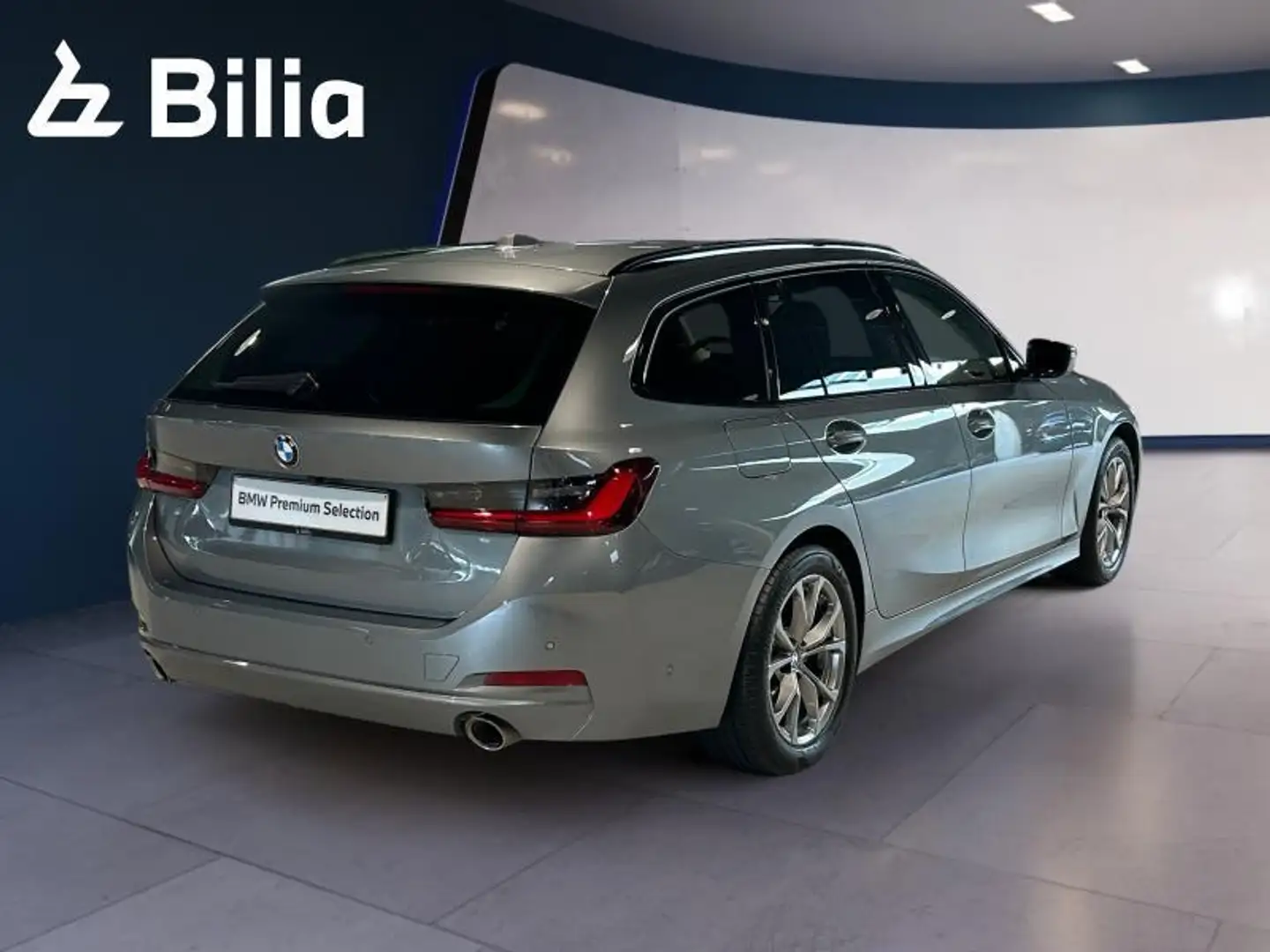 BMW 318 318I TOURING // 2024 Gris - 2