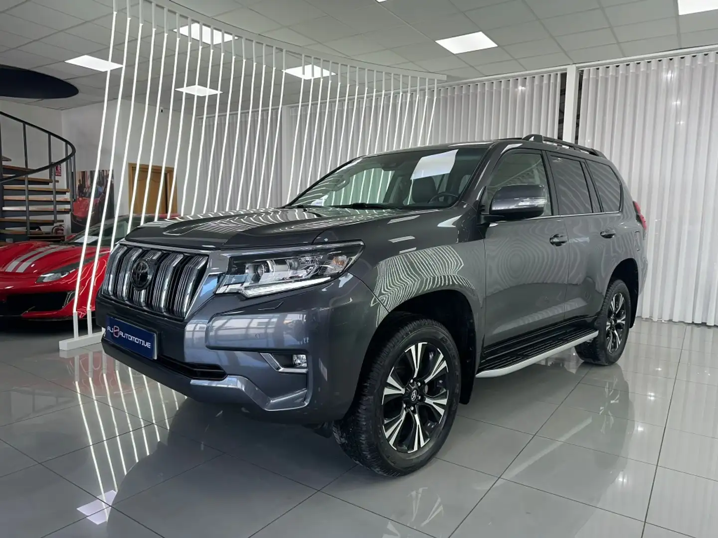 Toyota Land Cruiser D-4D VXL Aut. Gris - 1