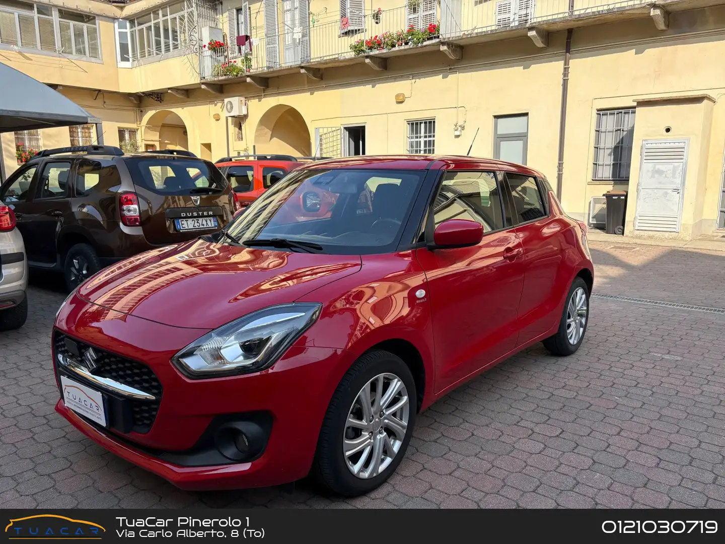 Suzuki Swift Top 1.2 Dualjet Hybrid MHEV Rouge - 1
