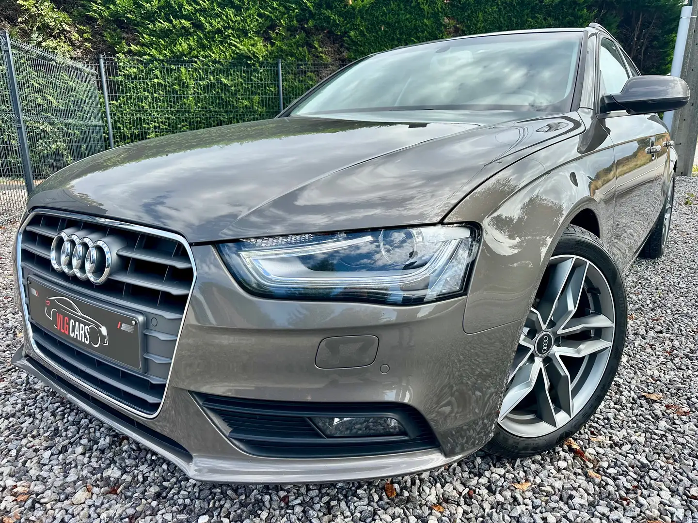 Audi A4 A4 Avant 2.0 TDi ultra Euro 6b / Xenon / Etat Neuf Grau - 2