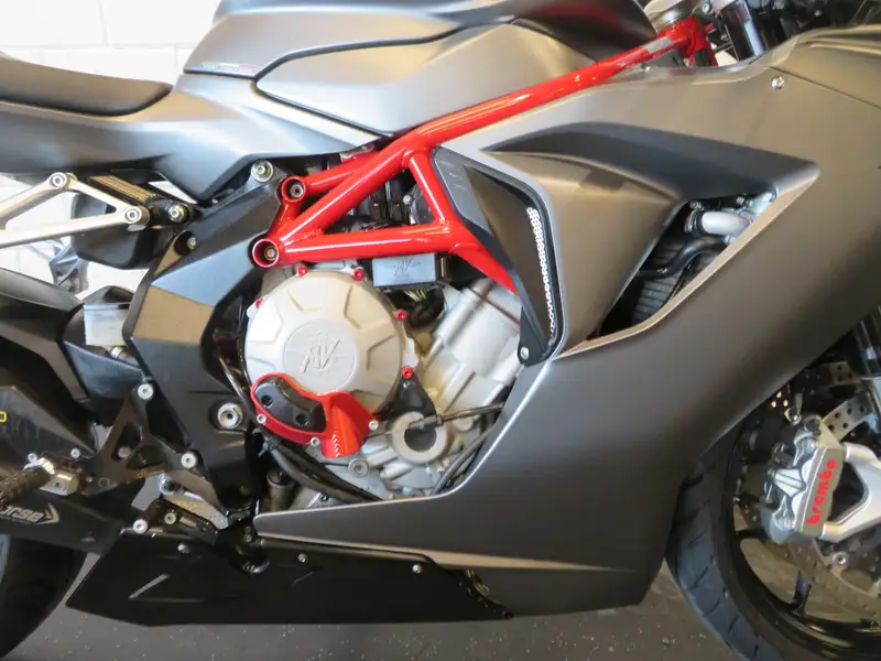 MV Agusta F3 - foto 7