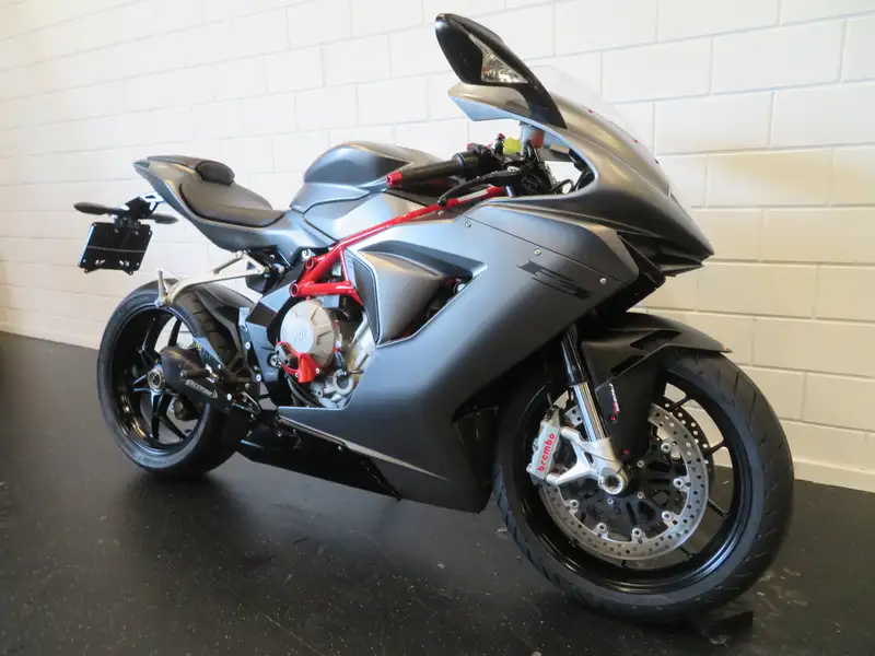 MV Agusta F3 - foto 2