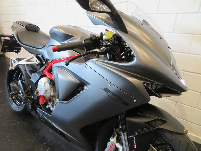 MV Agusta F3 - foto 5