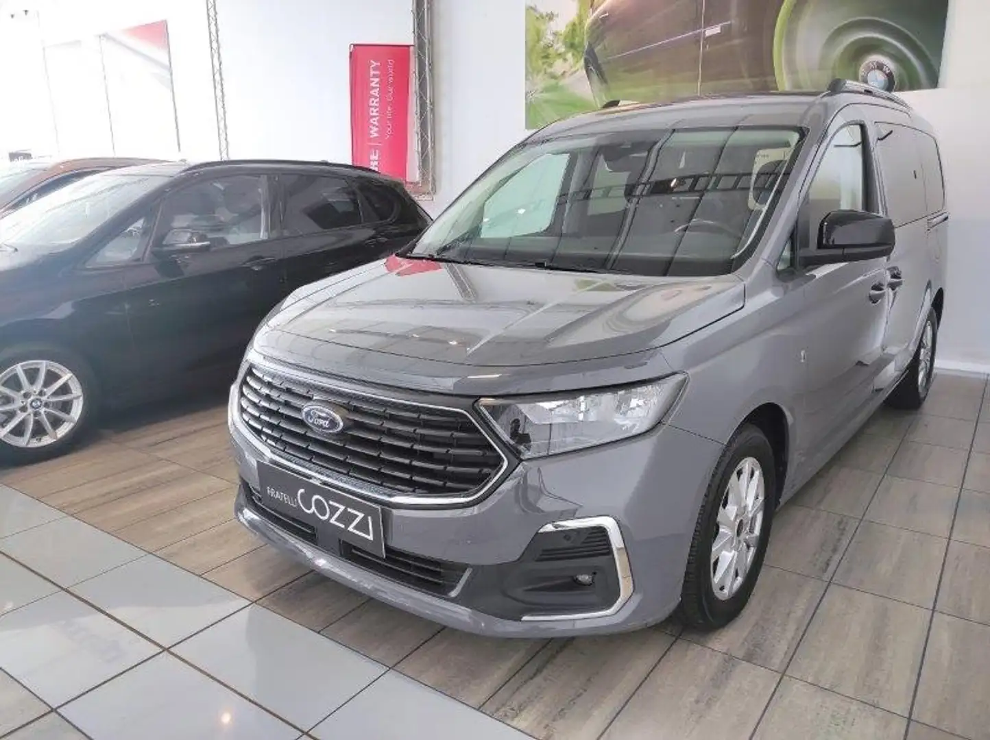 Ford Tourneo Connect 3ªs - Grand Tourneo Connect 2.0 EcoBlue 122 CV Pow Grijs - 2