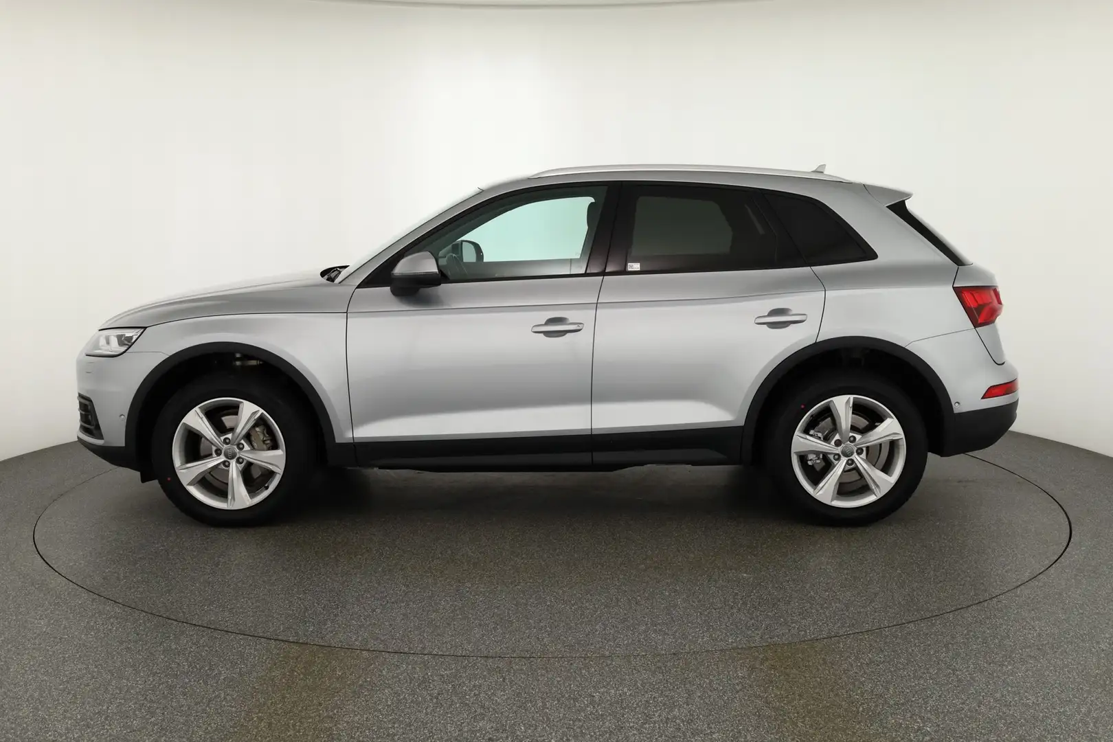 Audi Q5 40 TDI quattro Navi ACC Standheizung Kamera Silber - 2
