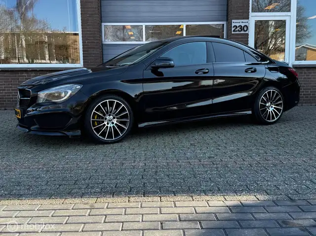 Mercedes-Benz CLA 250 Edition 1 AUT LEDER/PANO/ECC-AIRCO